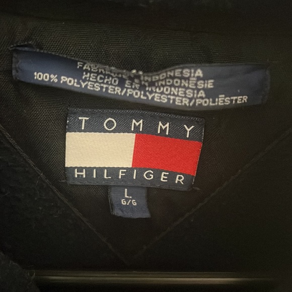 Tommy Hilfiger sweater vest - Picture 3 of 3